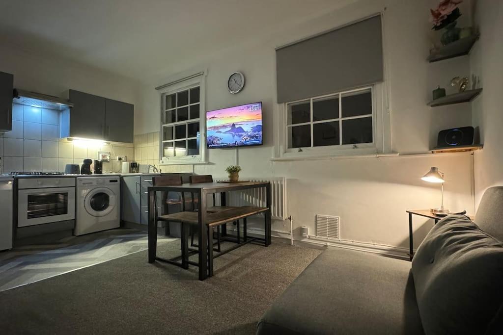 Flat In The Heart Of Camden Town Londra